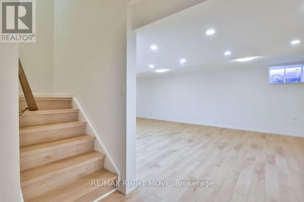 3721 QUAYSIDE DRIVE
