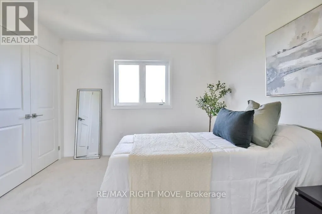 3721 QUAYSIDE DRIVE