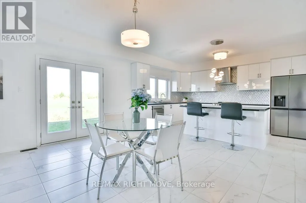 3721 QUAYSIDE DRIVE