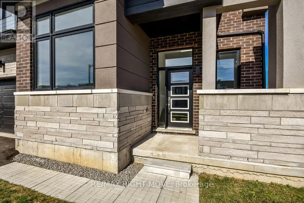 3721 QUAYSIDE DRIVE