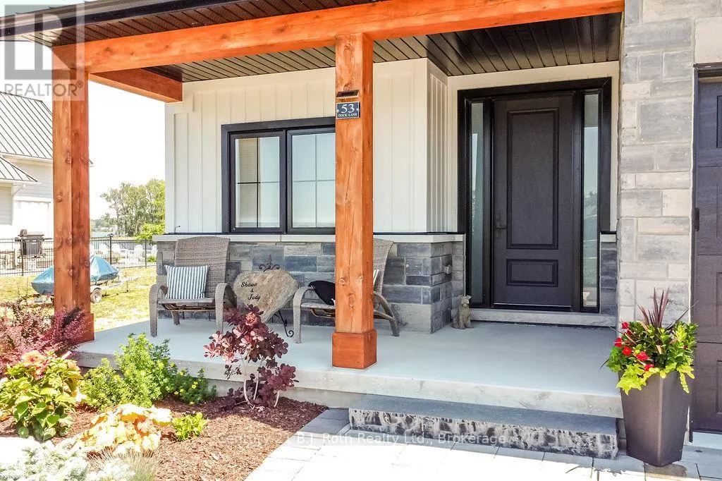 27 - 53 DOCK LANE, #27