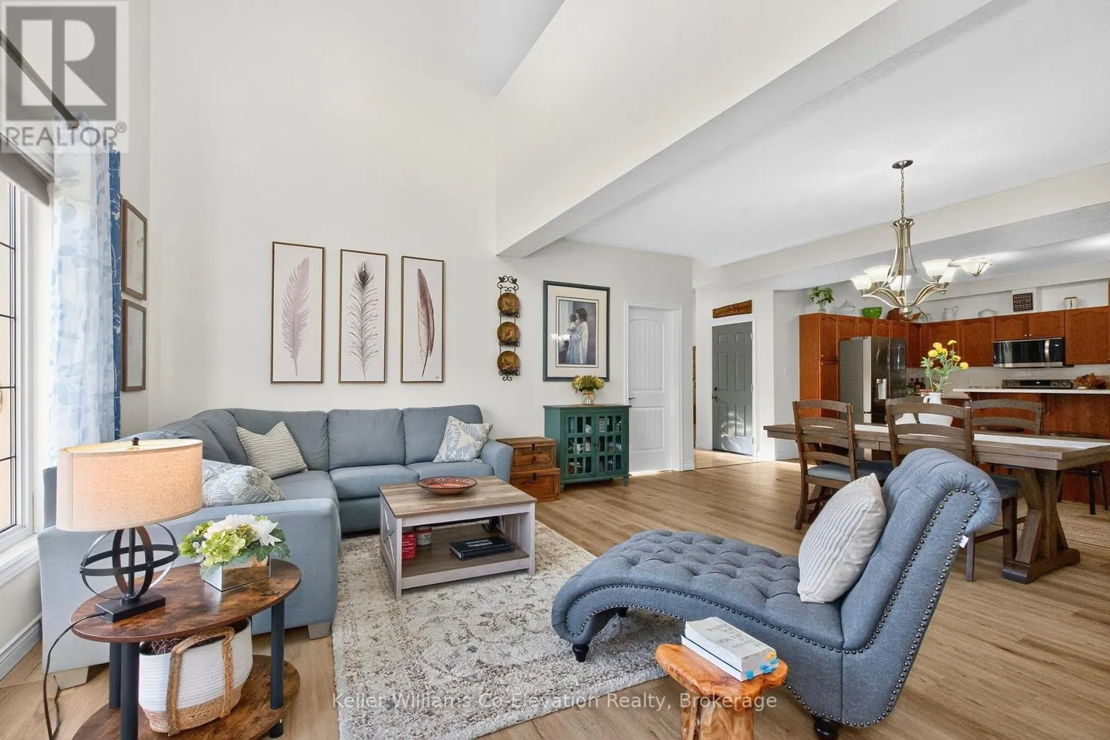 438 SHEWFELT CRESCENT