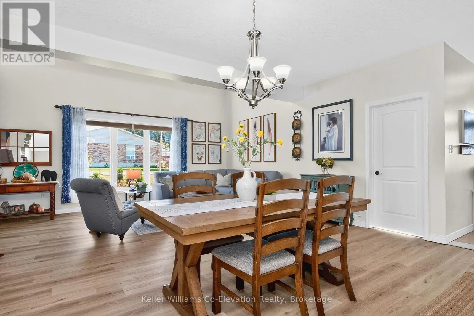 438 SHEWFELT CRESCENT