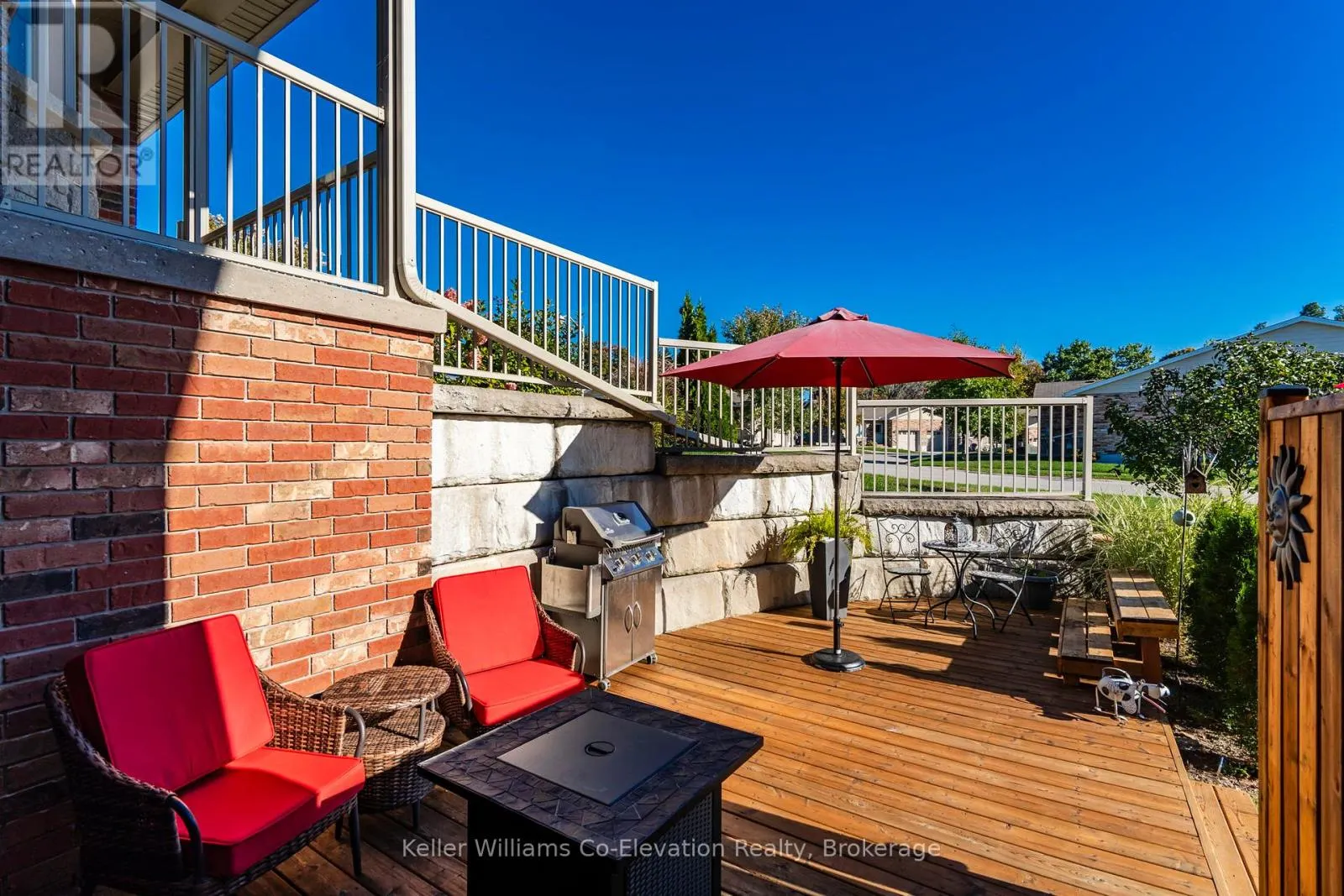 438 SHEWFELT CRESCENT