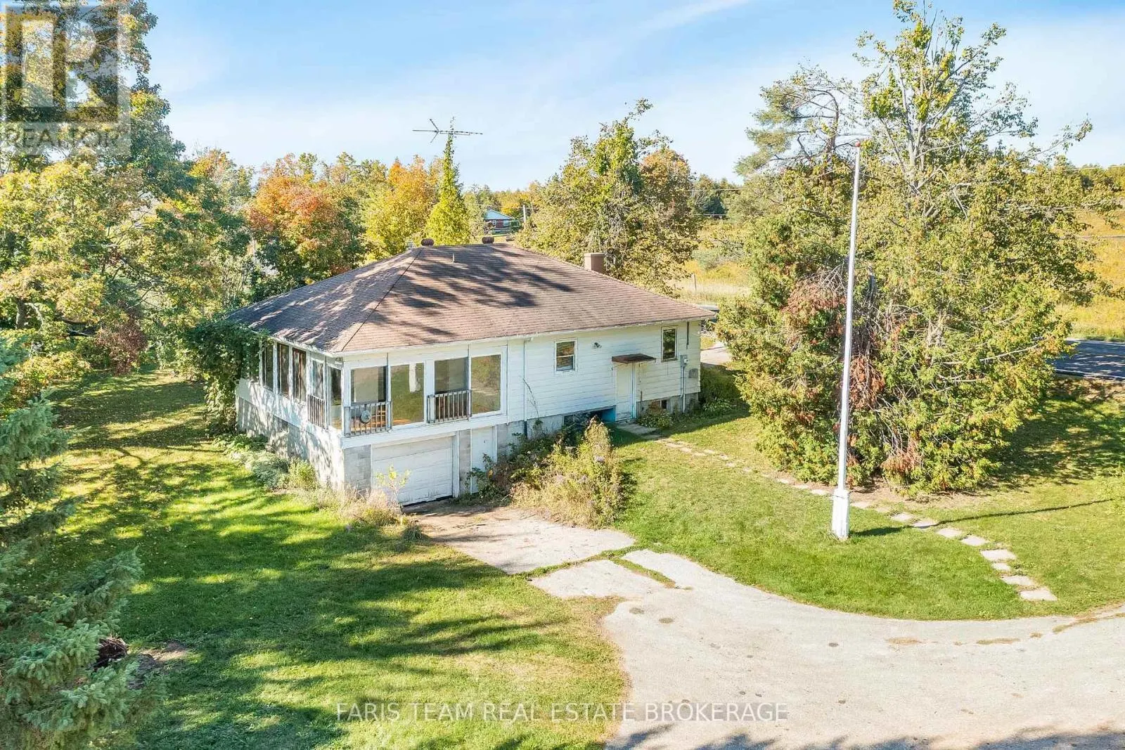201 RIDGE ROAD W