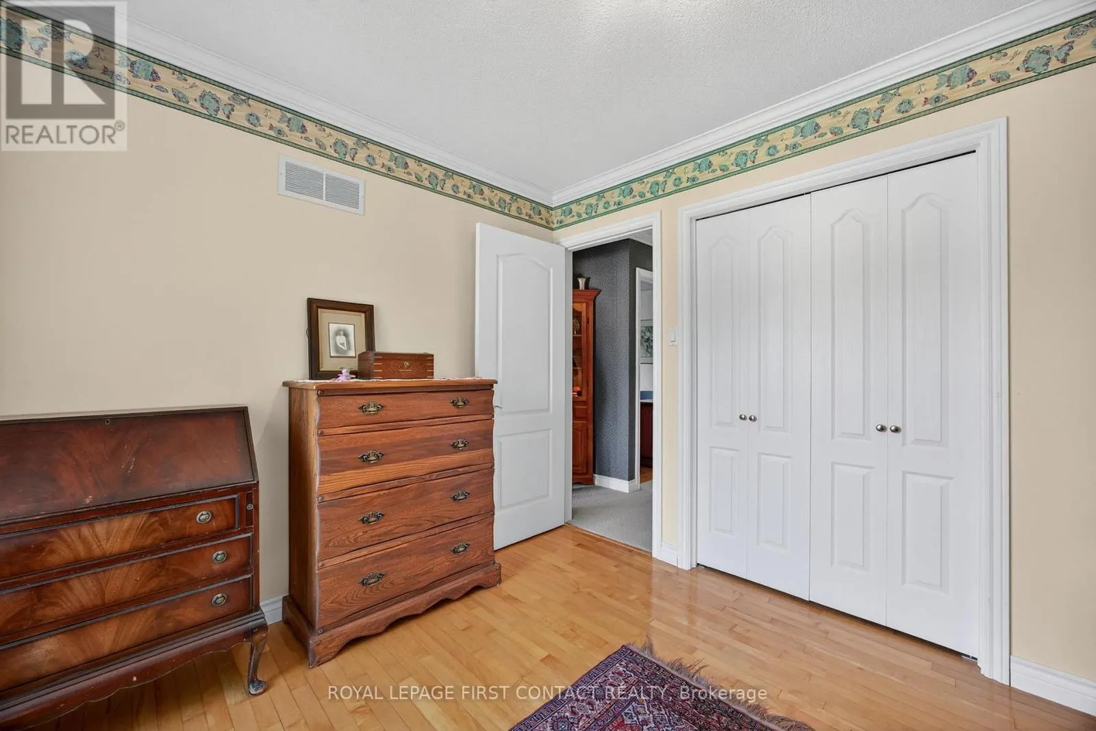 7 MAPLECREST ROAD