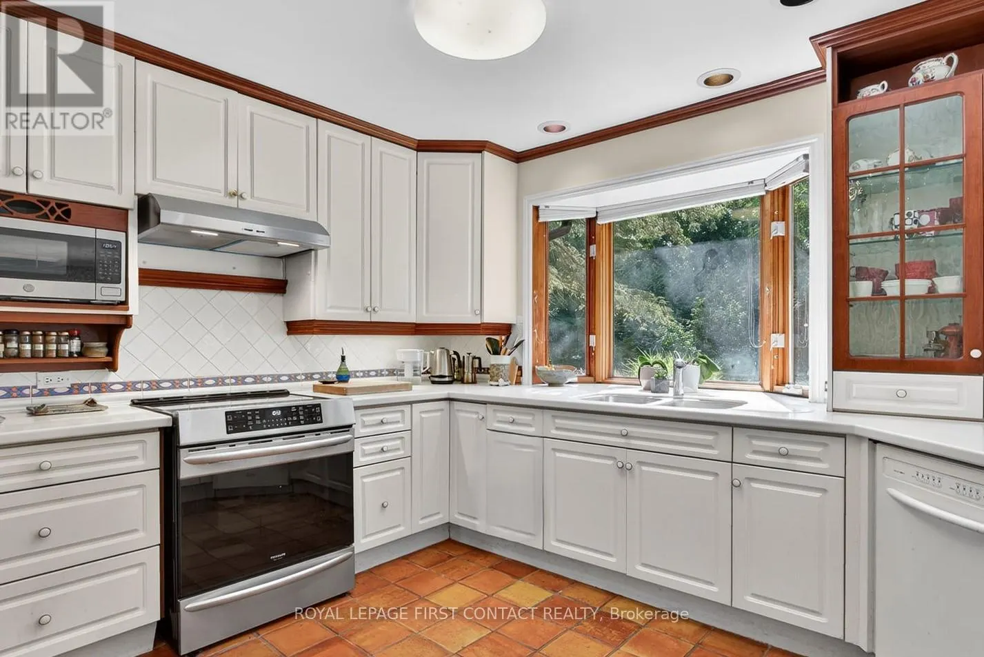 7 MAPLECREST ROAD