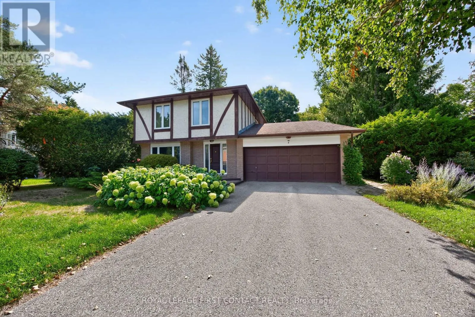 7 MAPLECREST ROAD