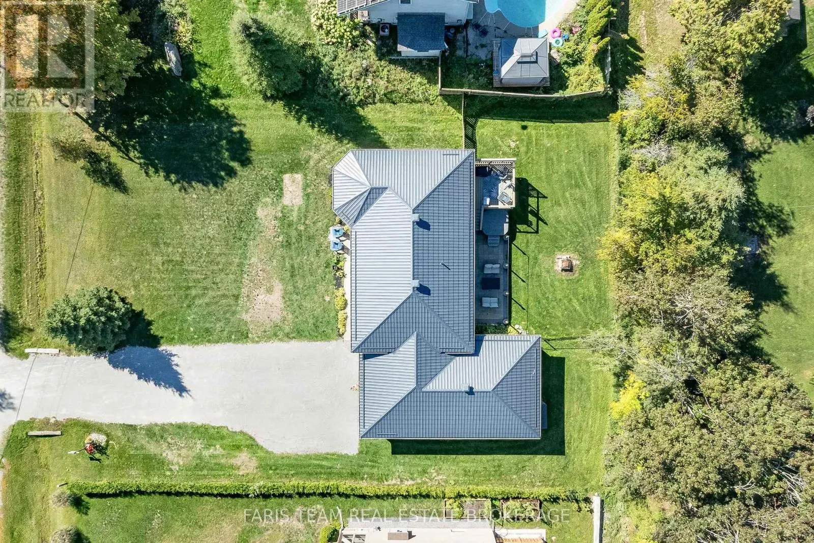 28 SHELSWELL BOULEVARD