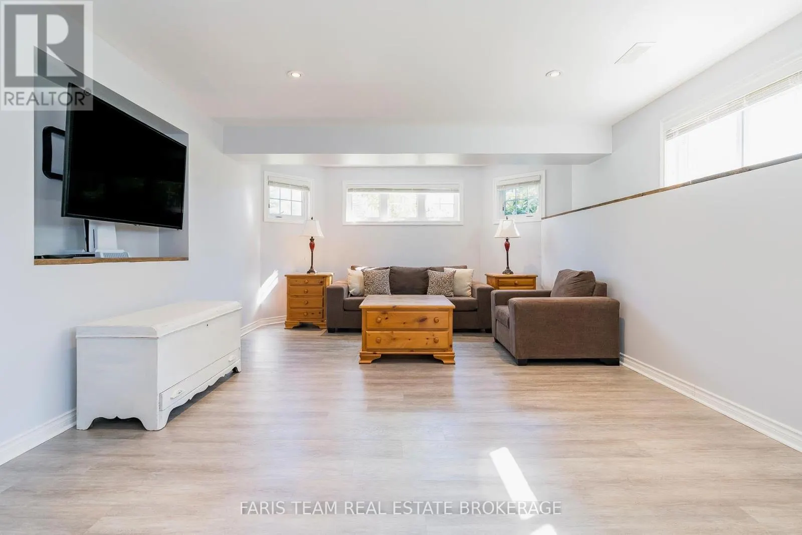 28 SHELSWELL BOULEVARD