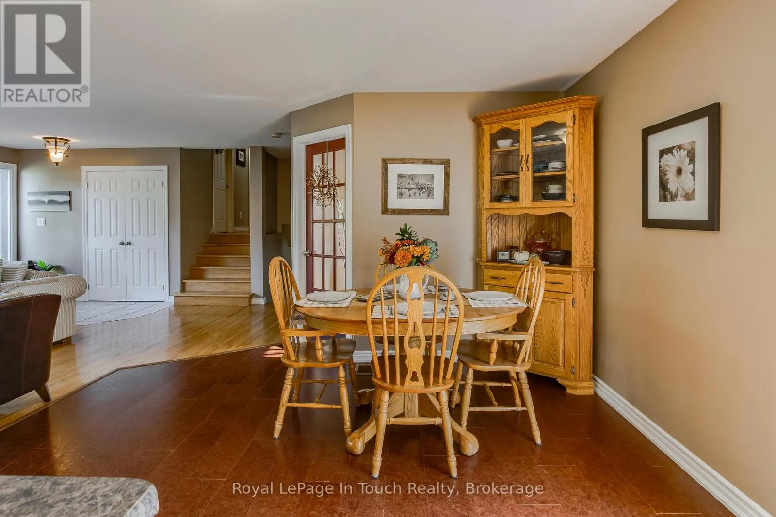 1023 FLOS 4 ROAD W