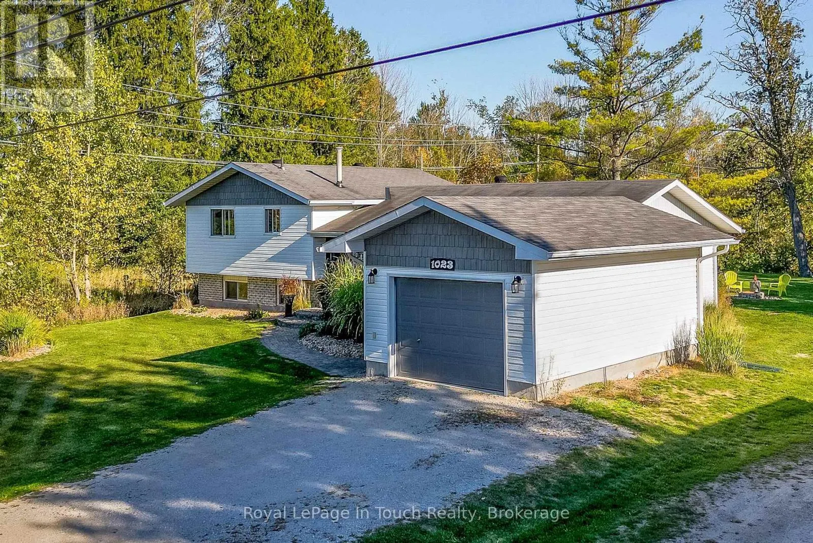 1023 FLOS 4 ROAD W