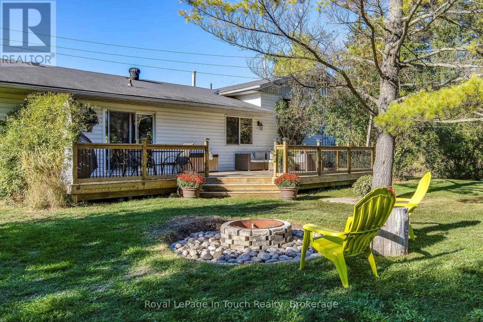 1023 FLOS 4 ROAD W