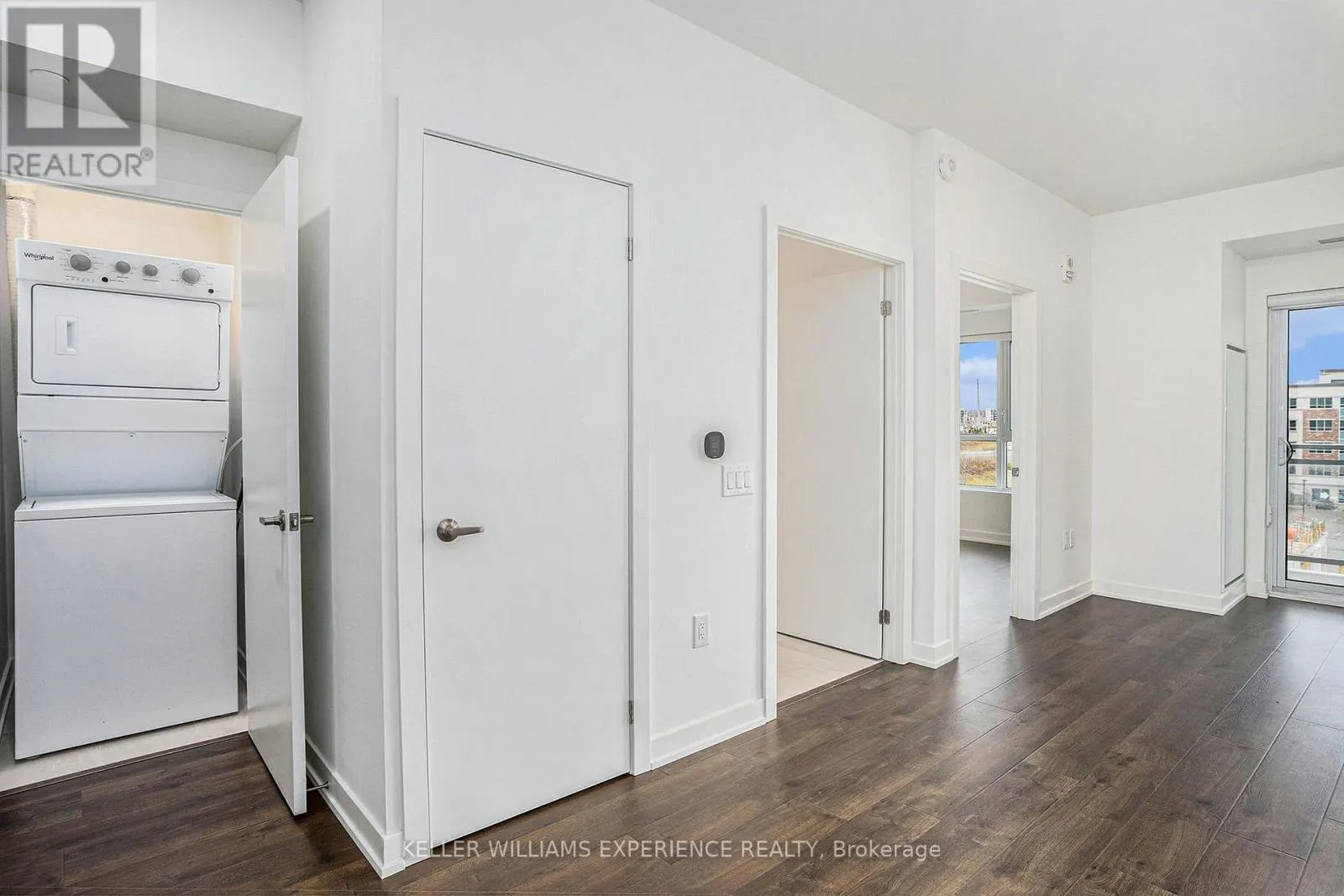 302 - 56 LAKESIDE TERRACE