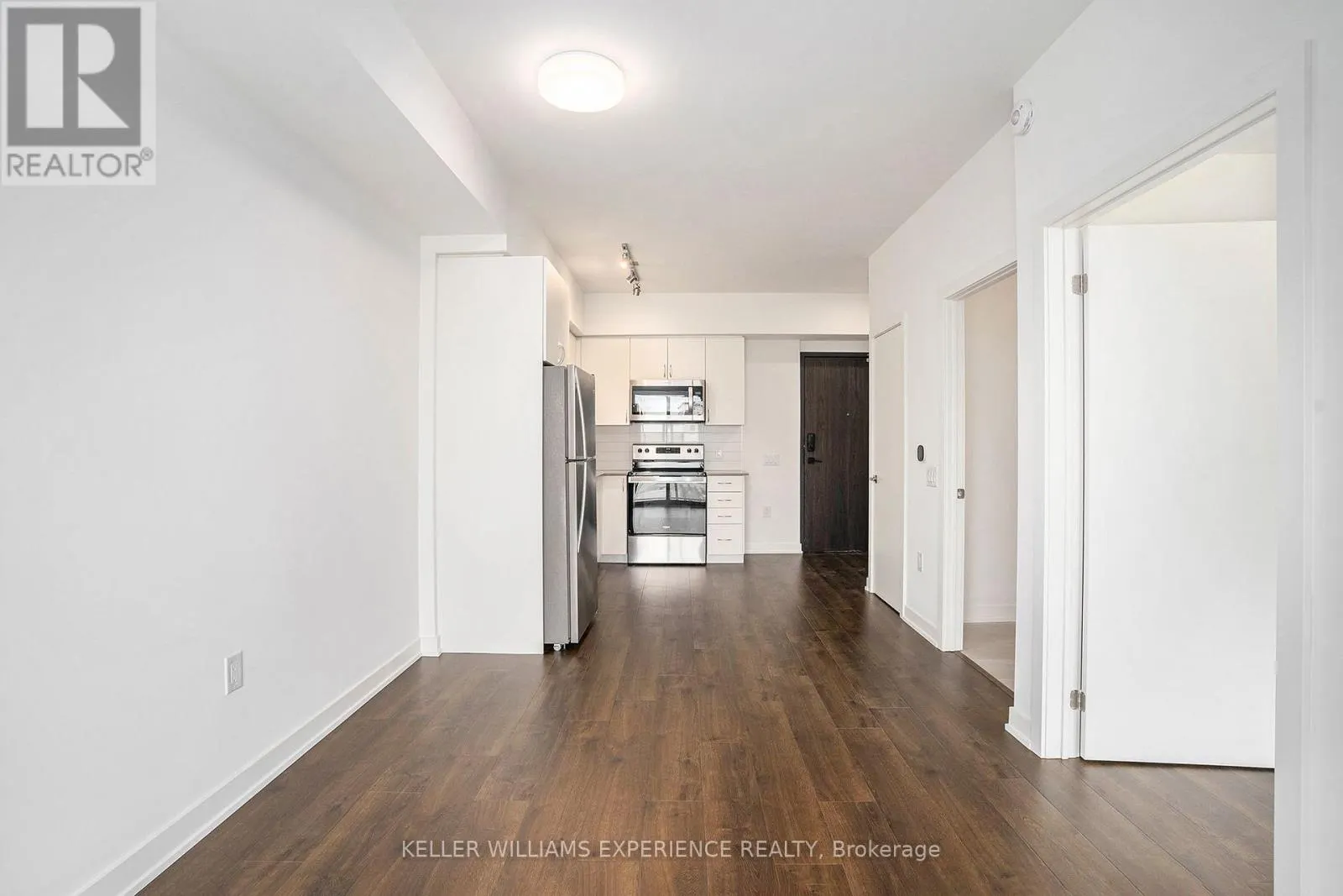 302 - 56 LAKESIDE TERRACE