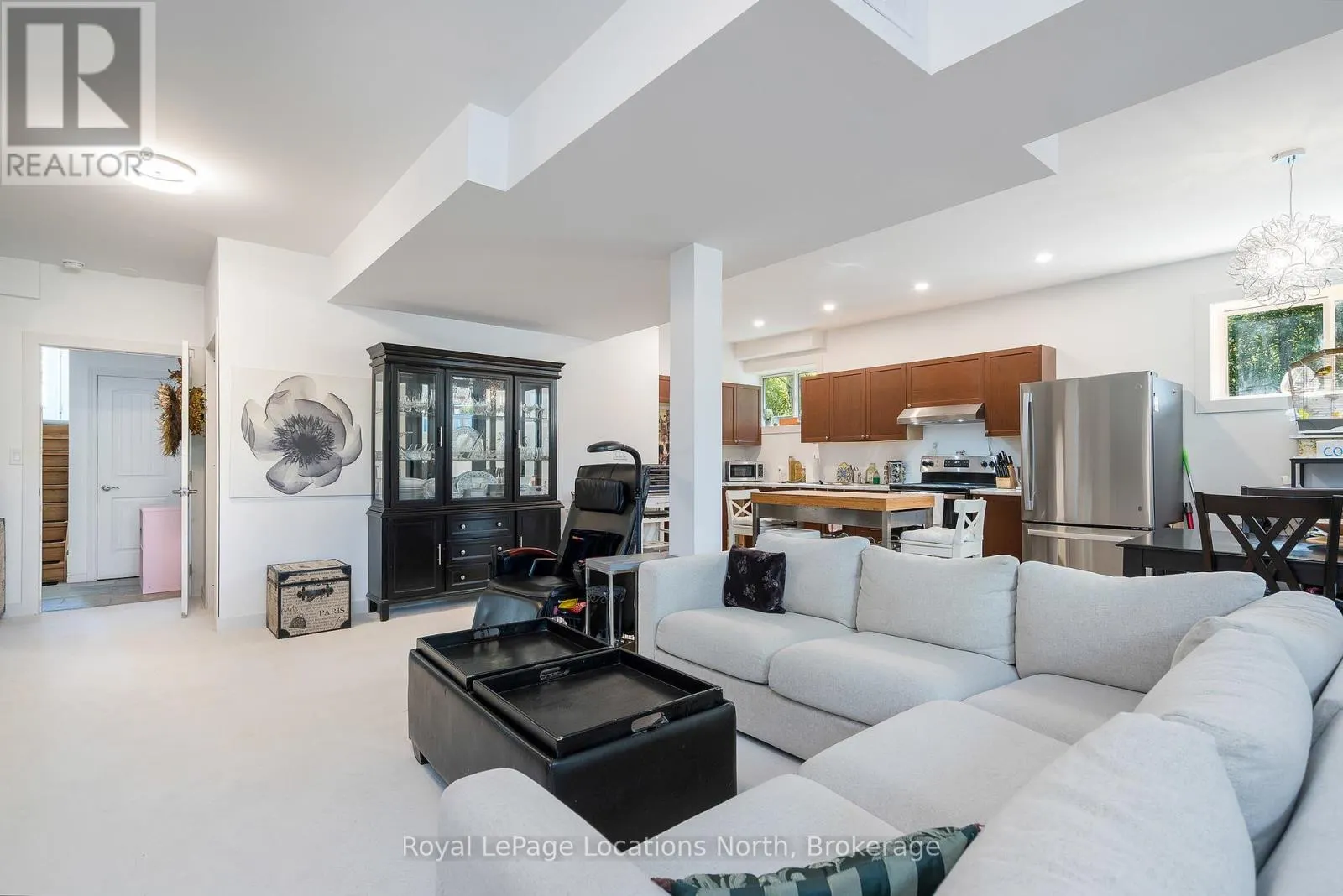 86 MARILYN AVENUE S
