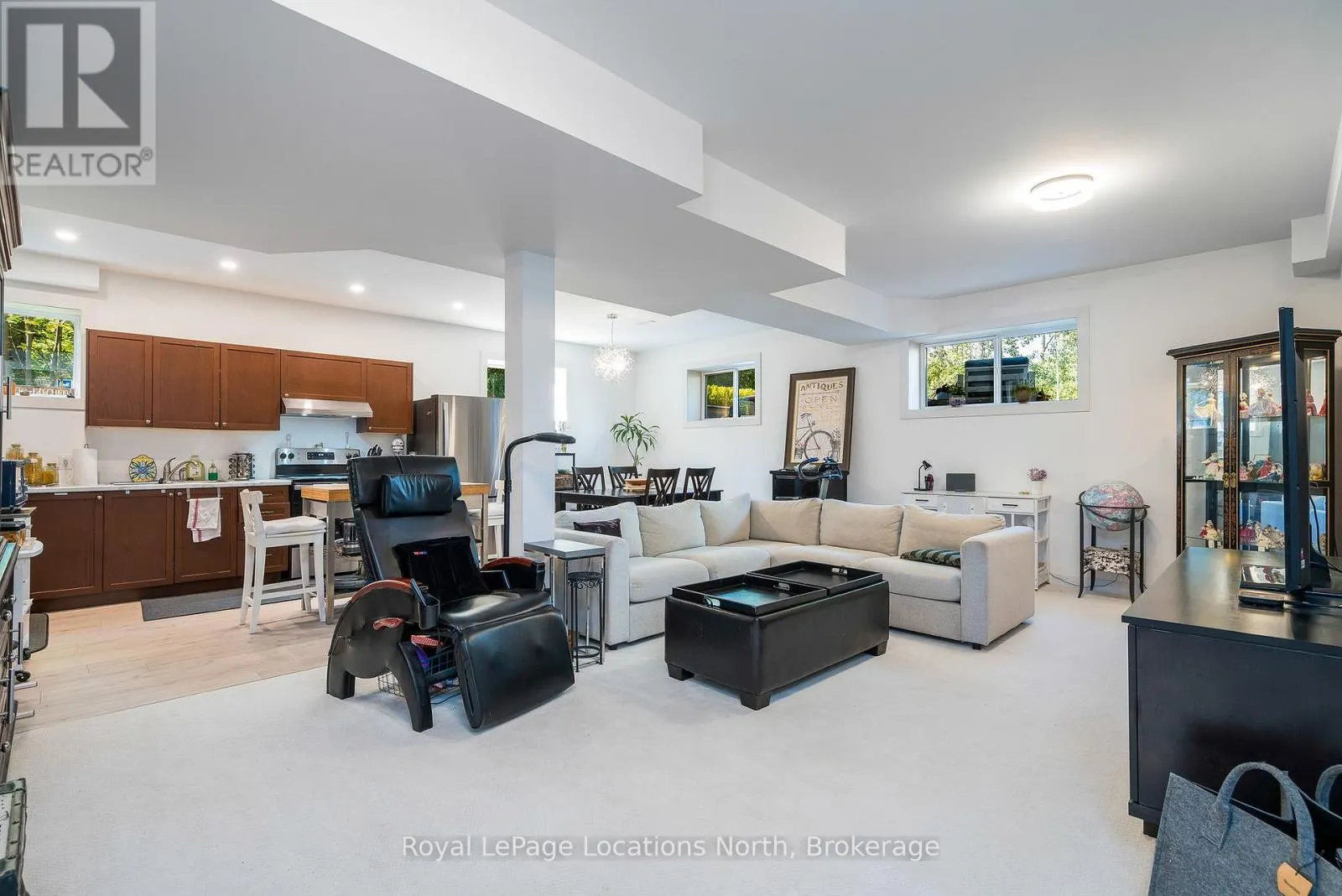 86 MARILYN AVENUE S