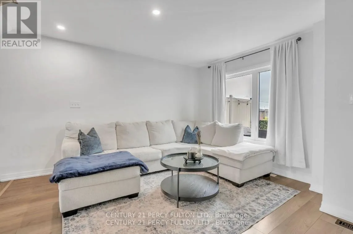 89 FAIRLANE AVENUE