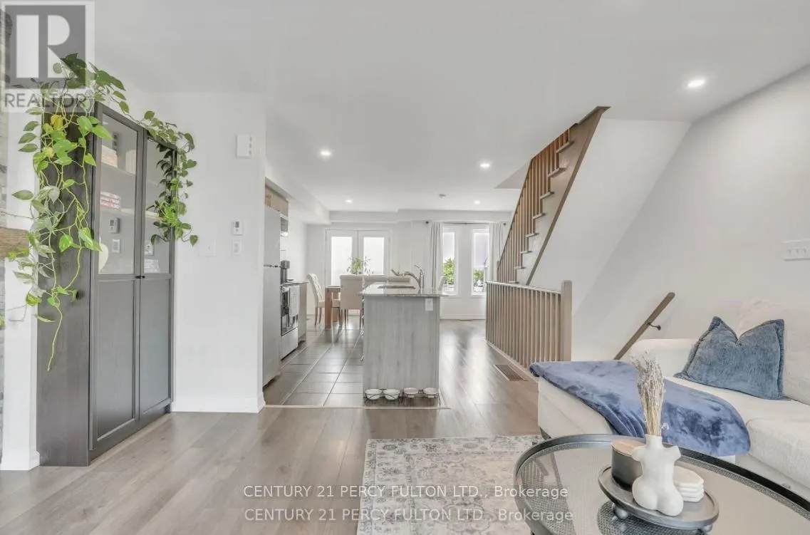 89 FAIRLANE AVENUE