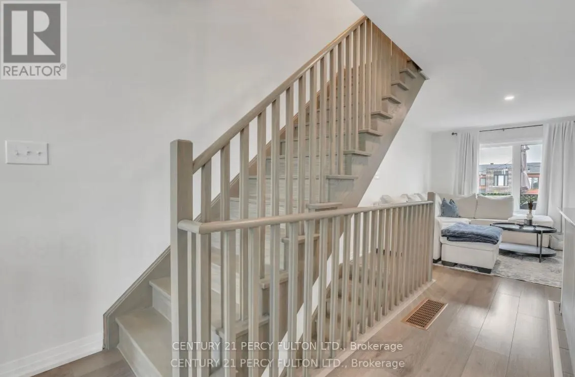 89 FAIRLANE AVENUE