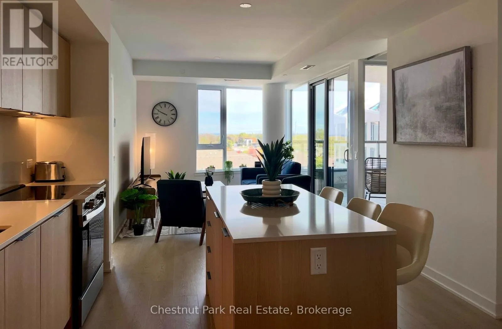 524 - 31 HURON STREET, #524