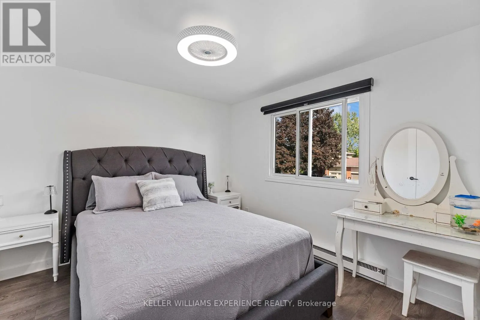 28 GIBBARD CRESCENT