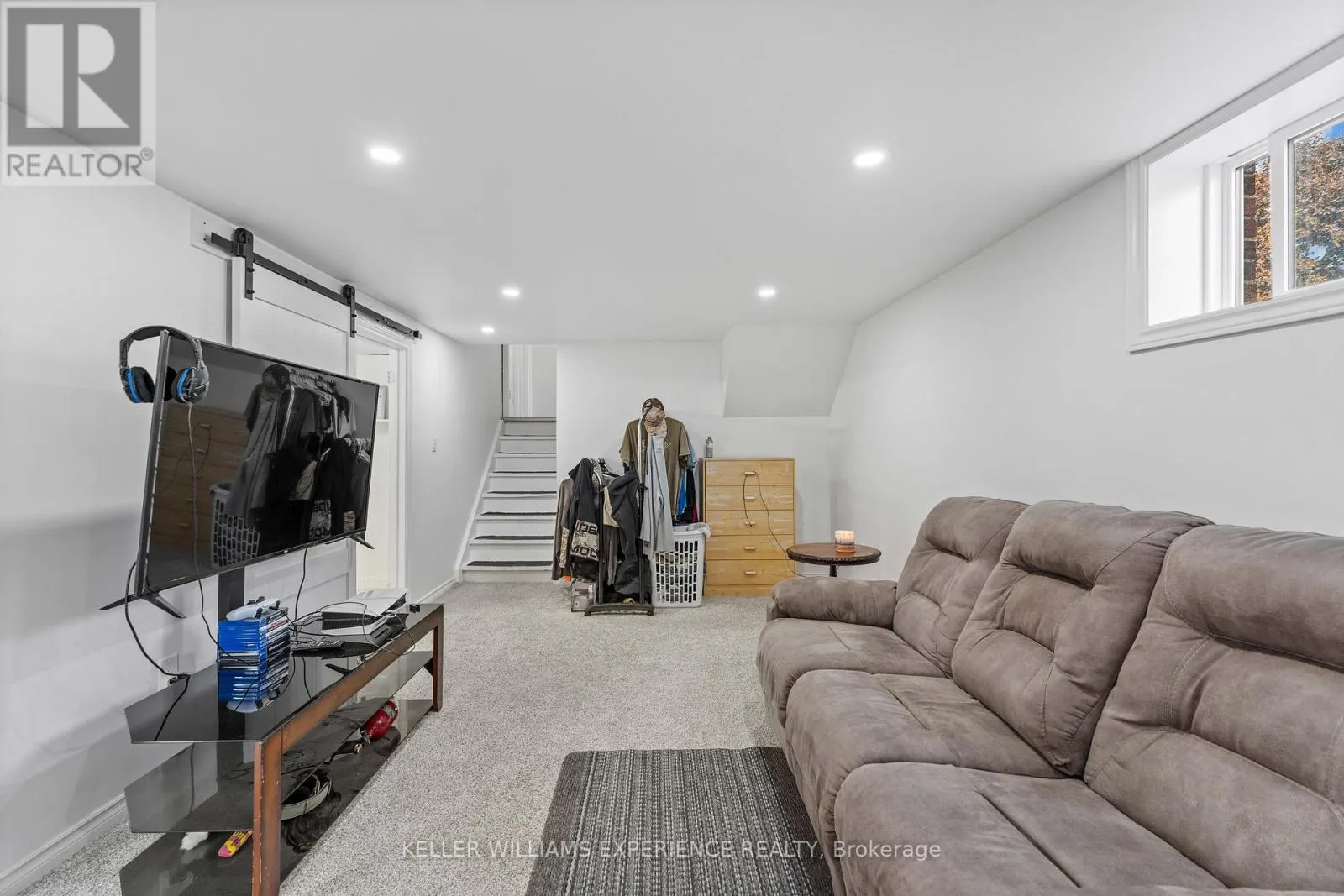 28 GIBBARD CRESCENT