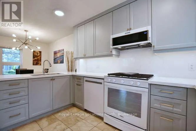 18 - 775 JOHNSTON PARK AVENUE, #18