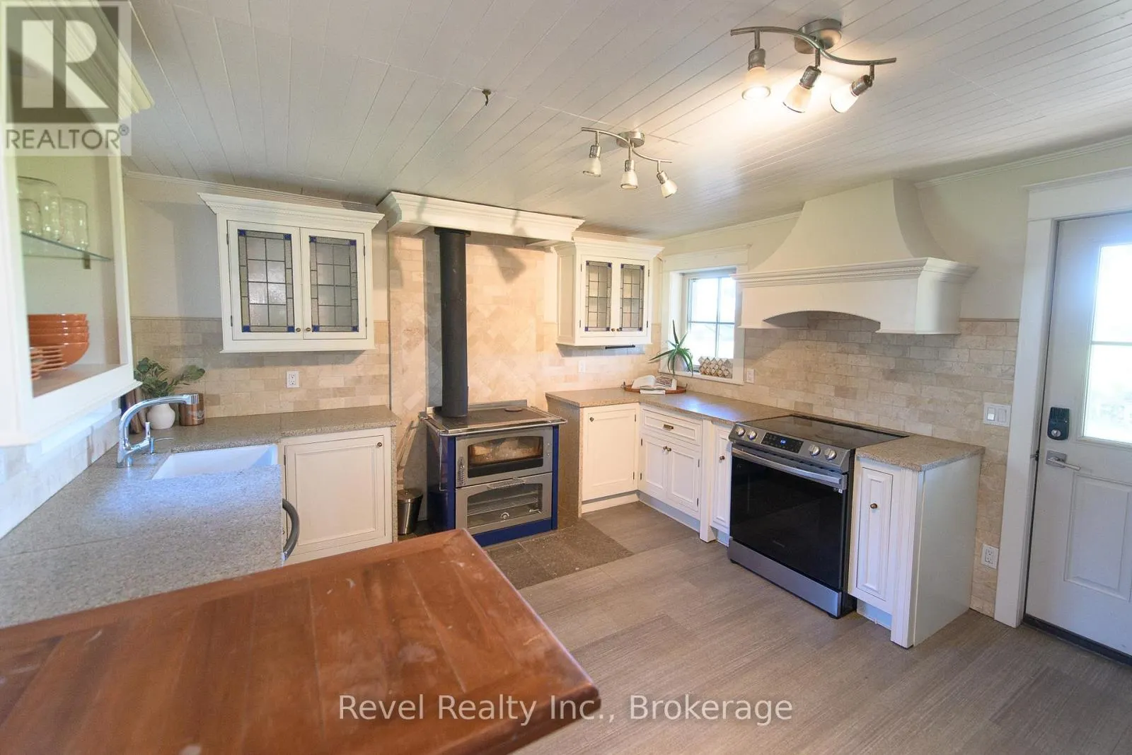 6905 REGENT STREET