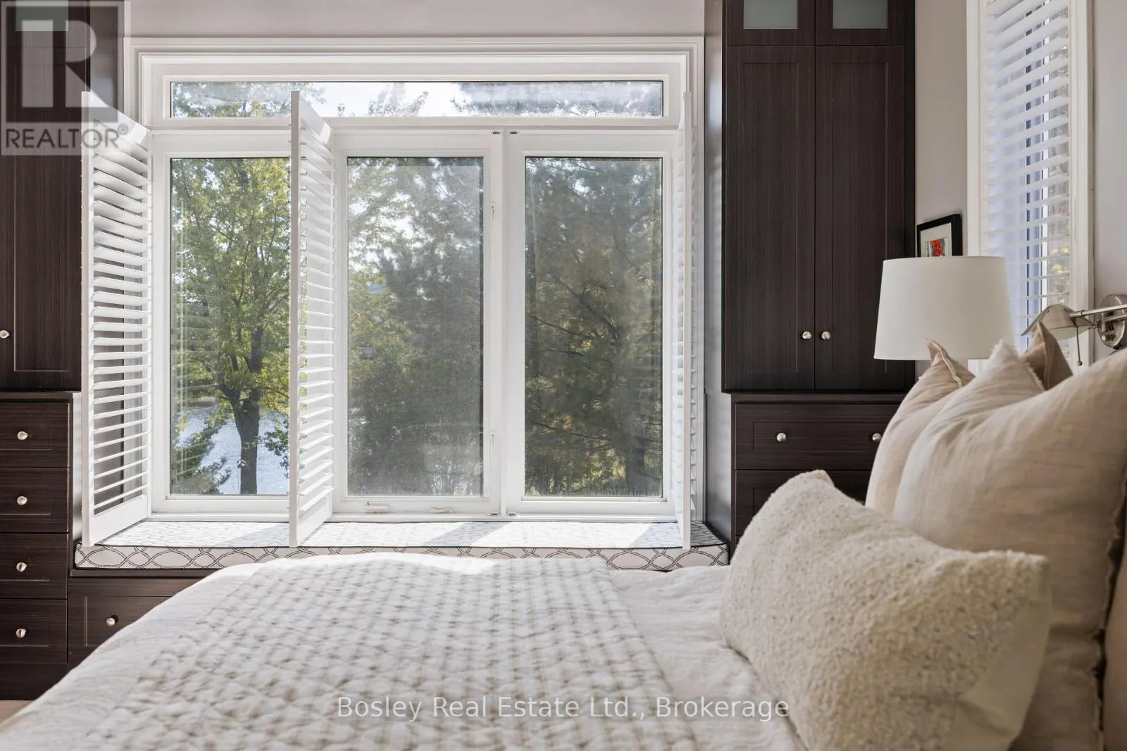 55 WATERFRONT CIRCLE