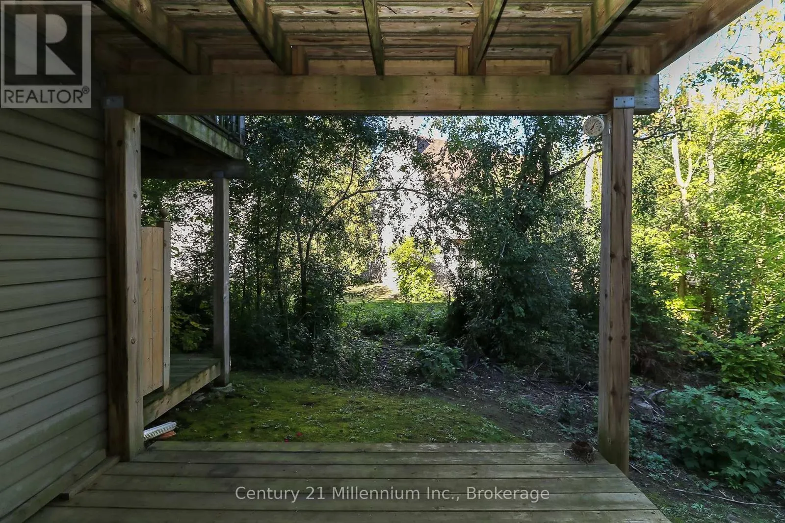 194 ESCARPMENT CRESCENT