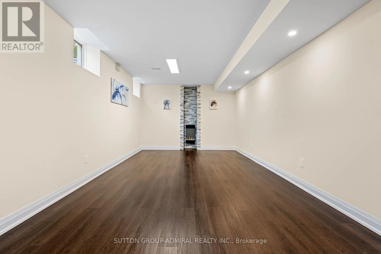 1 REDMOND CRESCENT