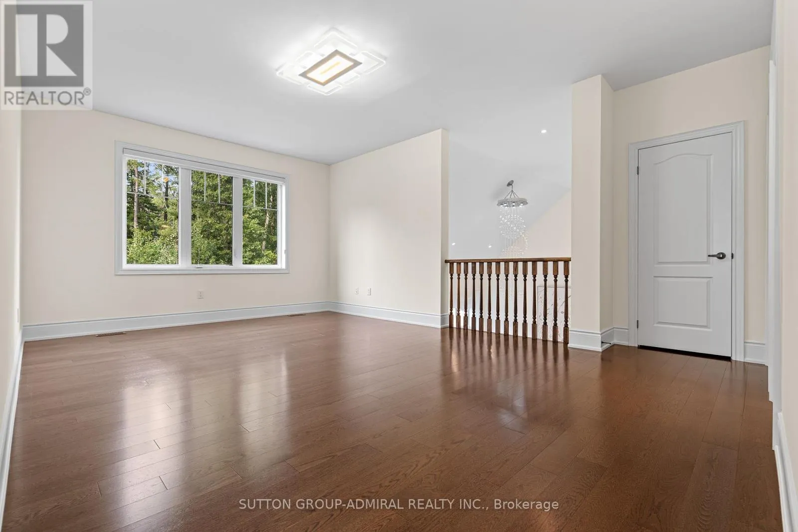 1 REDMOND CRESCENT