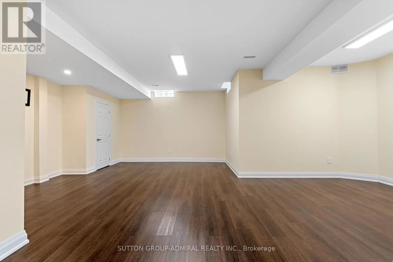 1 REDMOND CRESCENT