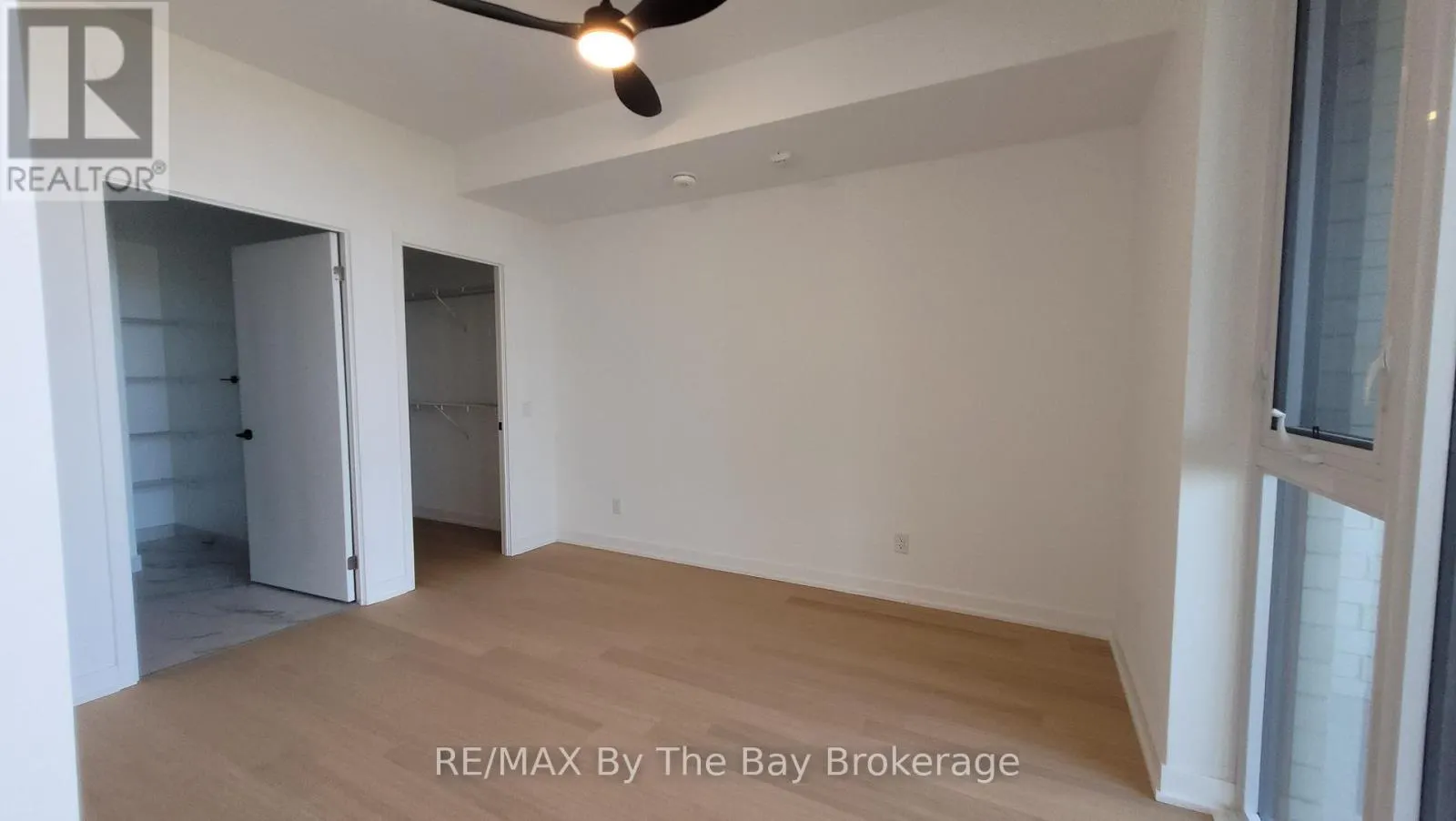 502 - 31 HURON STREET, #502
