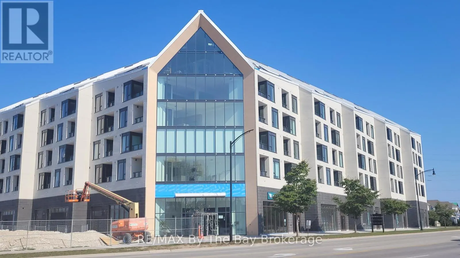 502 - 31 HURON STREET, #502