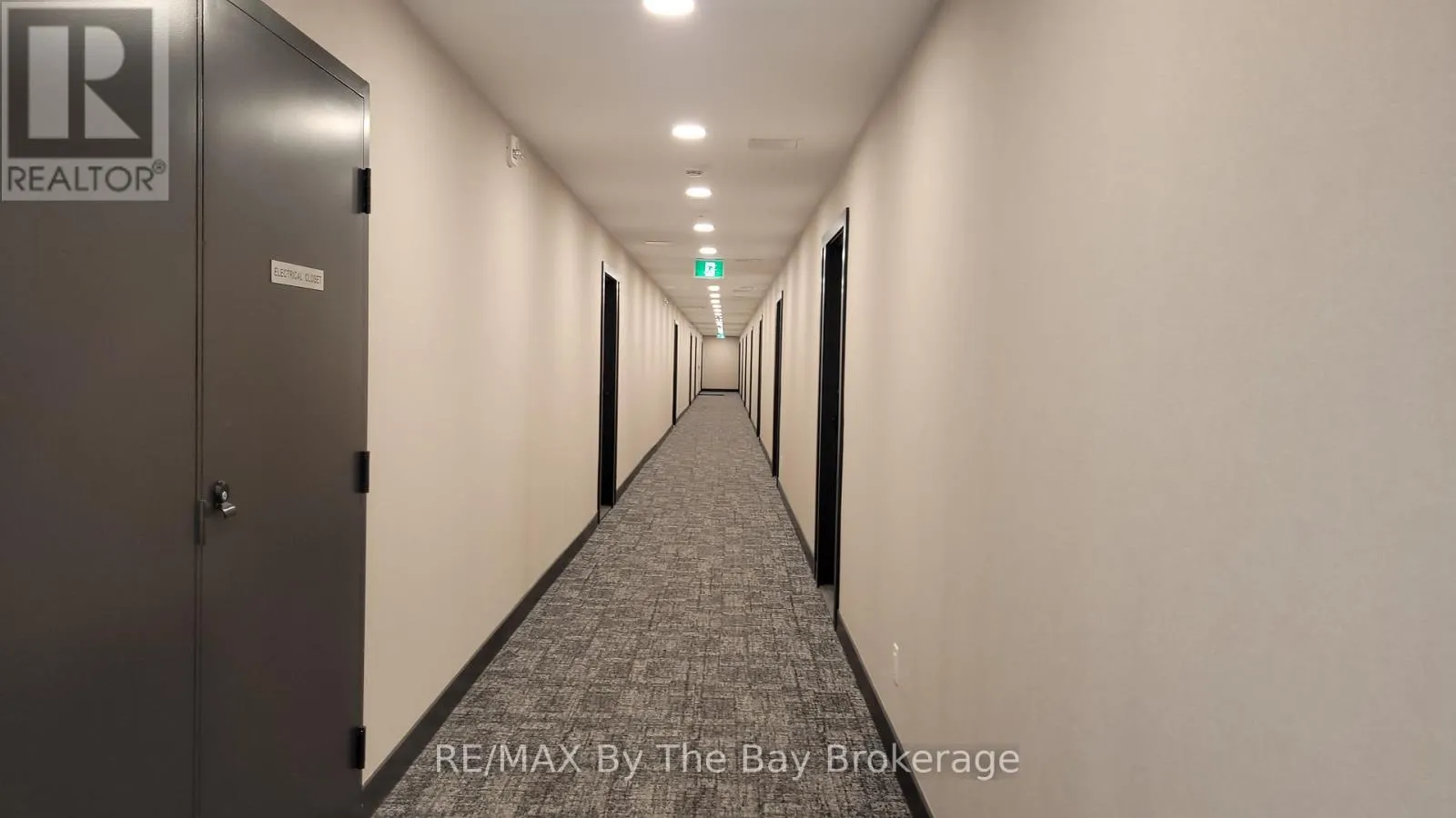 502 - 31 HURON STREET, #502