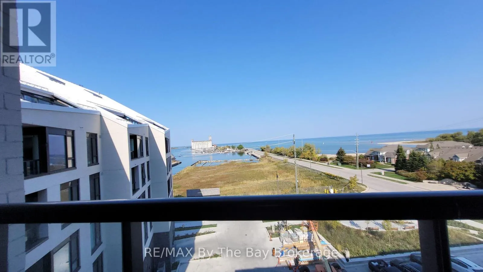 502 - 31 HURON STREET, #502