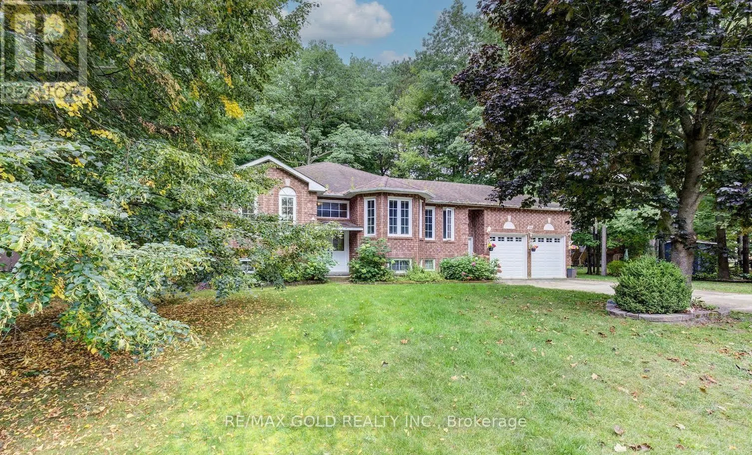 39 DOWNER CRESCENT