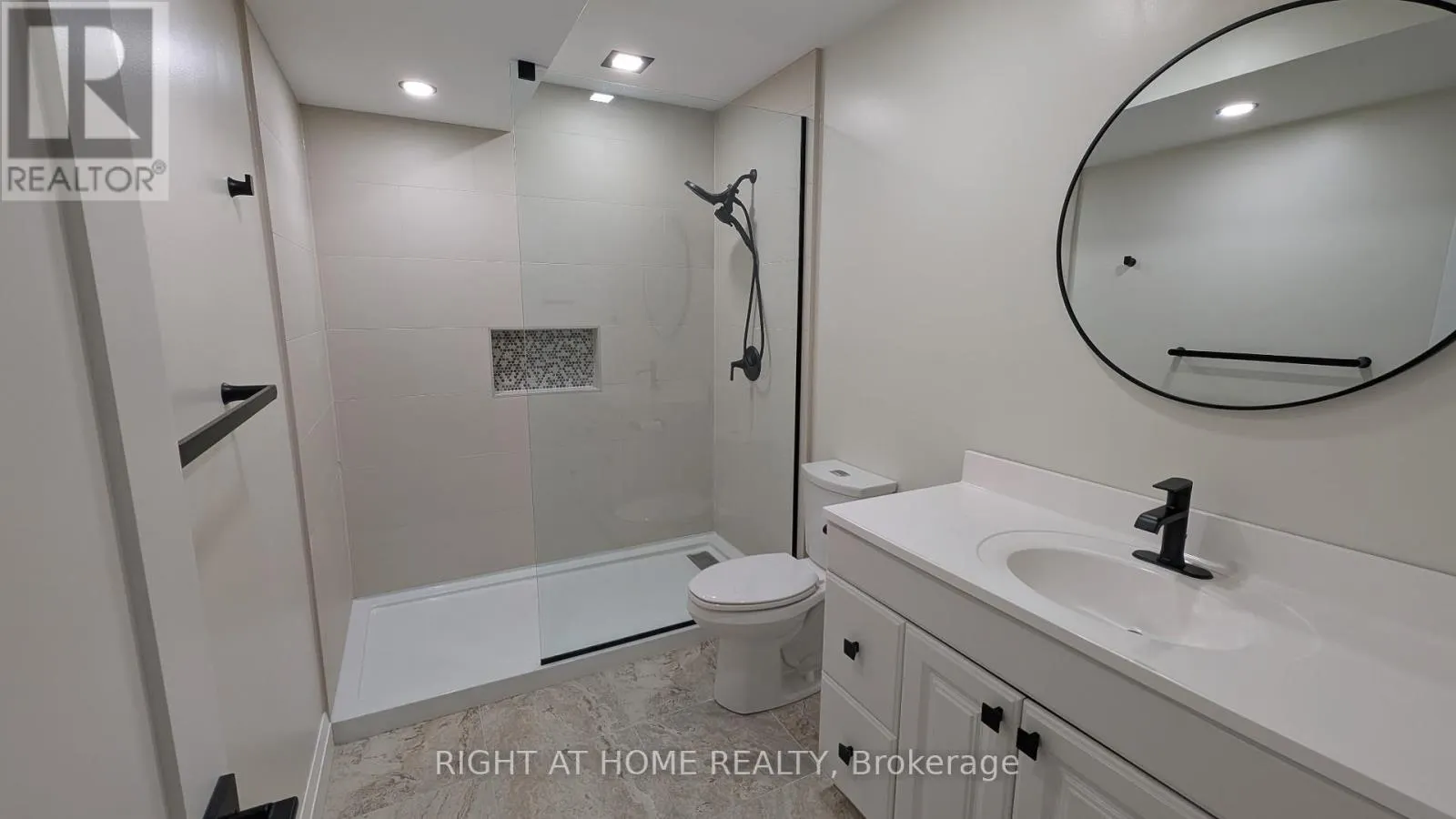 - LOWER LEVEL - 100 SELINE CRESCENT