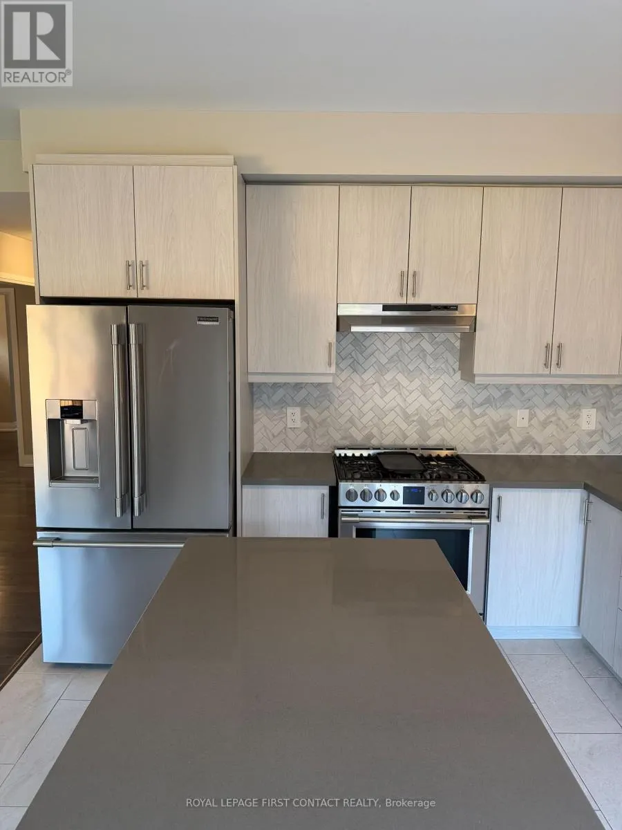UPPER - 25 PADDINGTON GROVE