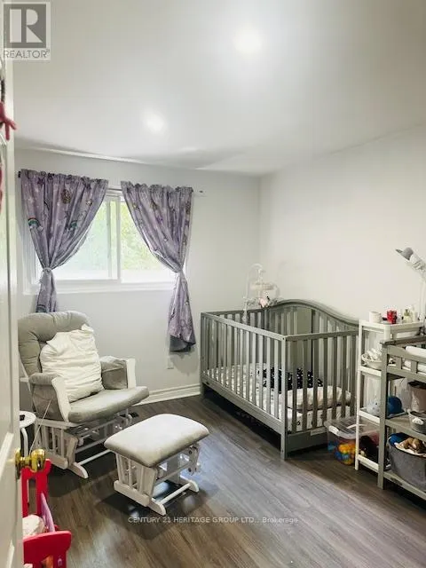 12 - 233 INNISFIL STREET
