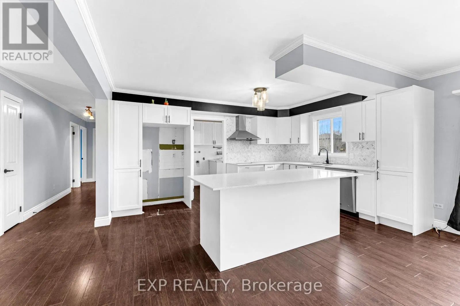 20 WASAGA SANDS DRIVE