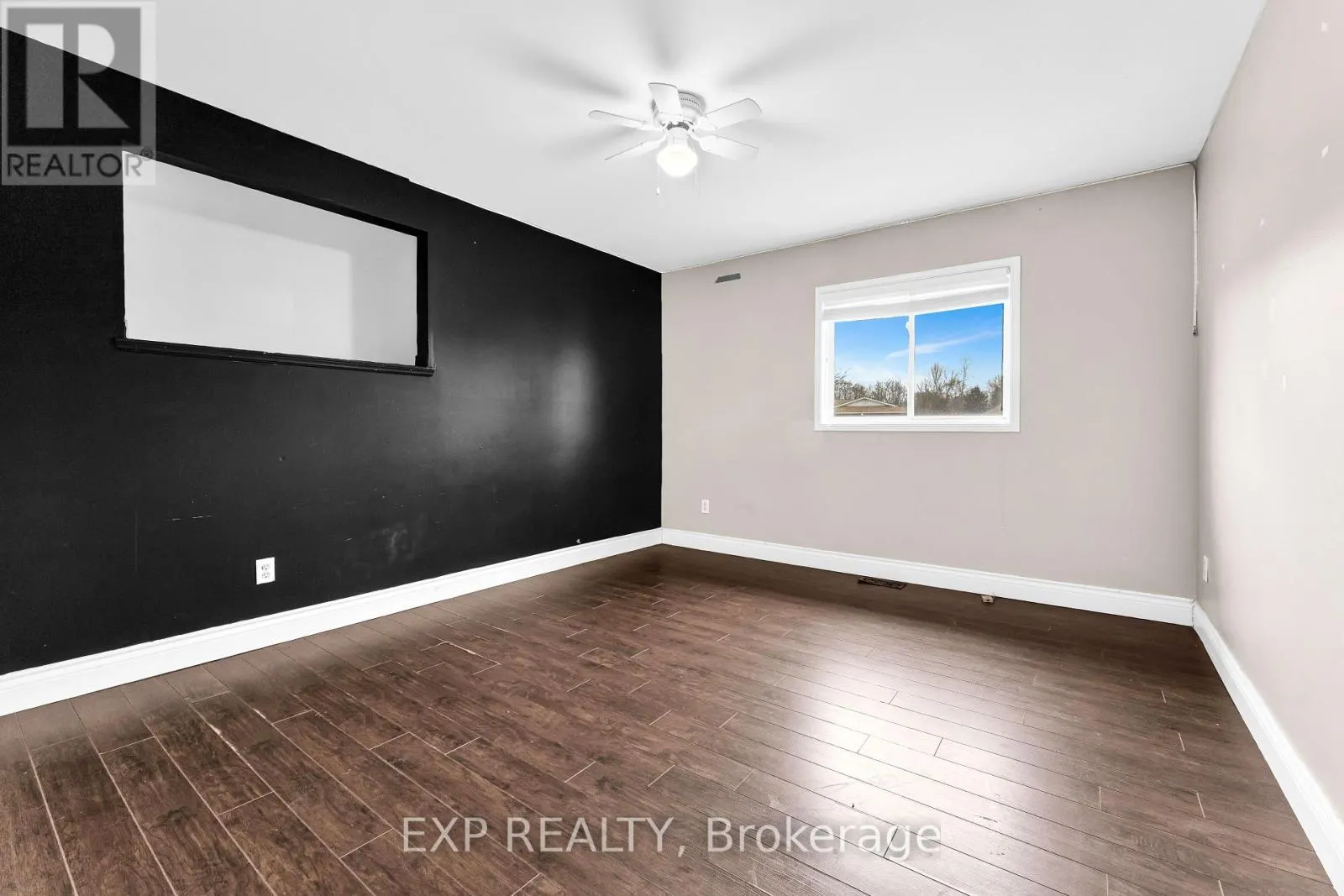 20 WASAGA SANDS DRIVE