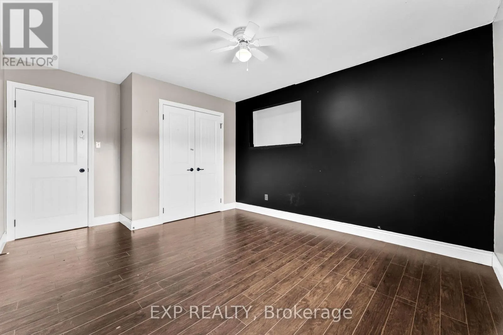 20 WASAGA SANDS DRIVE