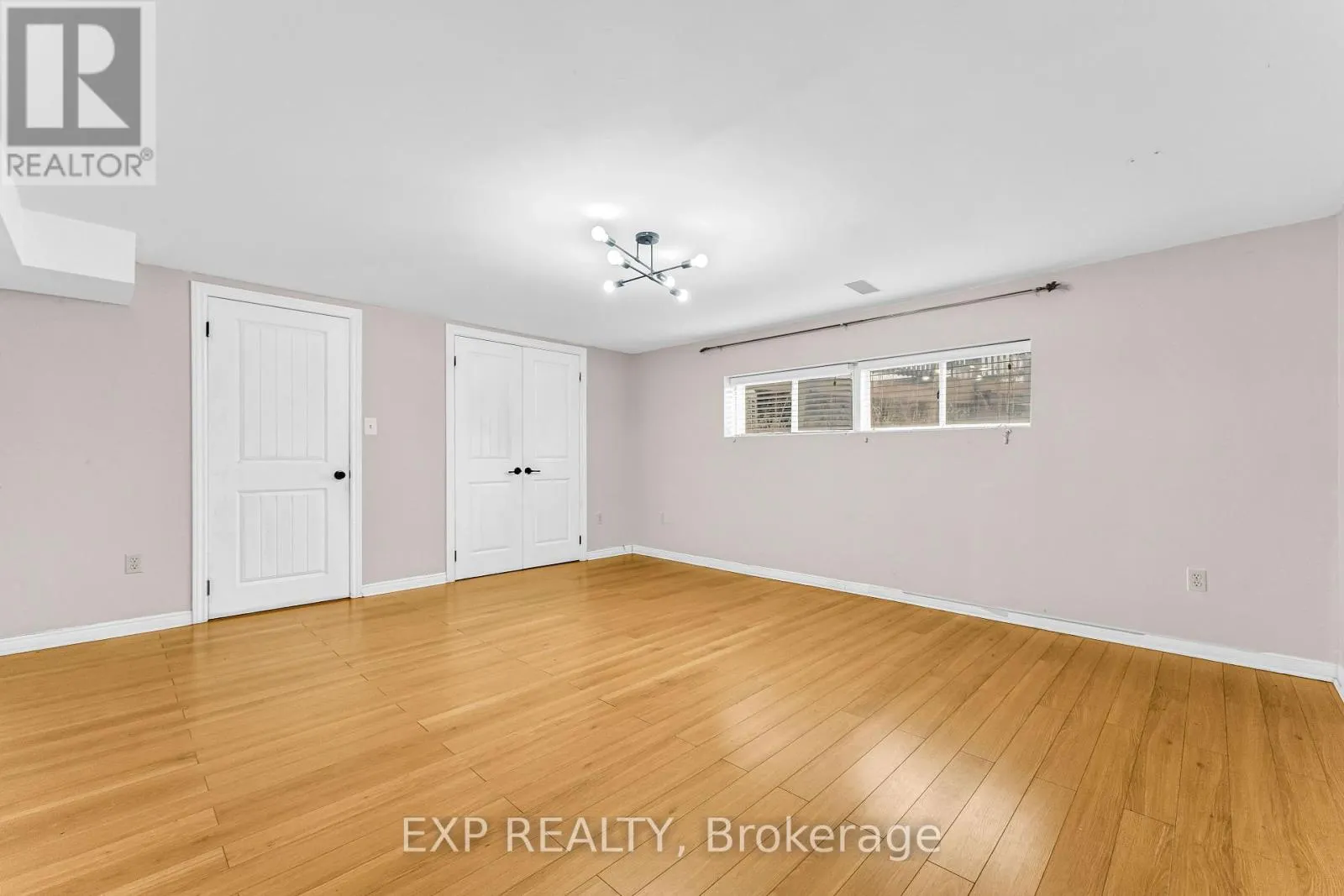 20 WASAGA SANDS DRIVE
