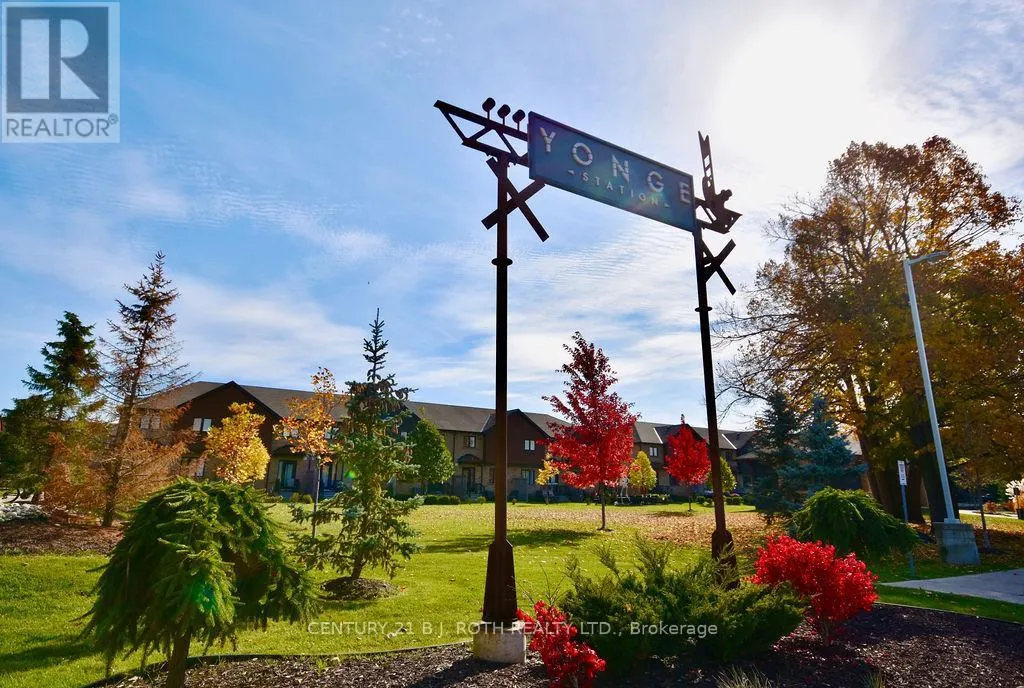 5 - 25 MADELAINE DRIVE
