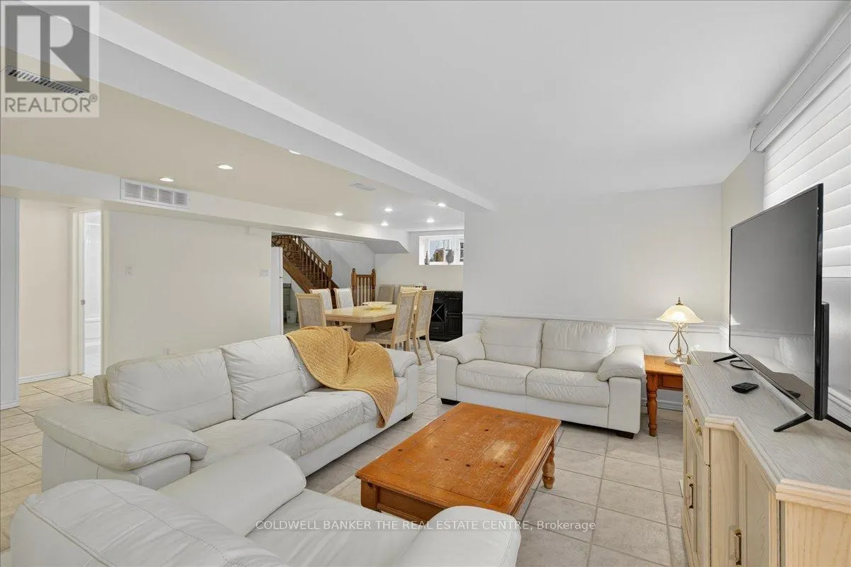 44 GLENWOOD DRIVE