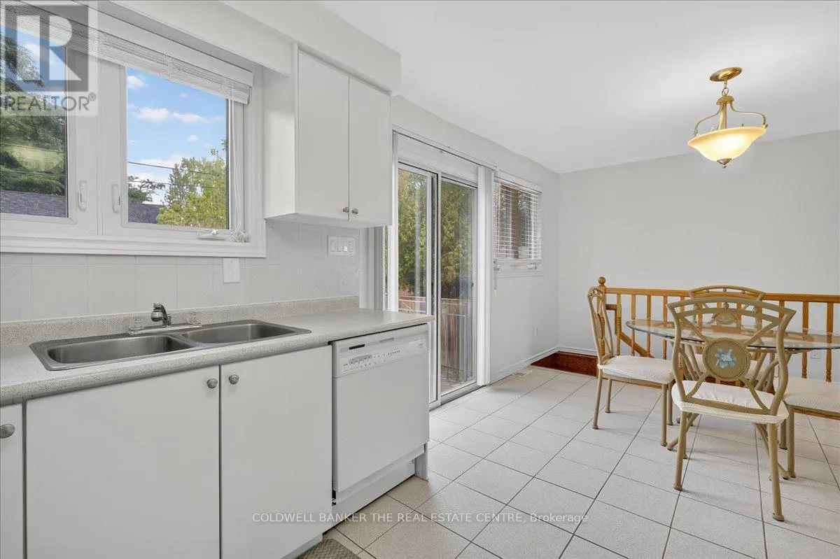 44 GLENWOOD DRIVE