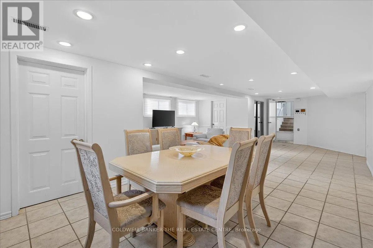 44 GLENWOOD DRIVE